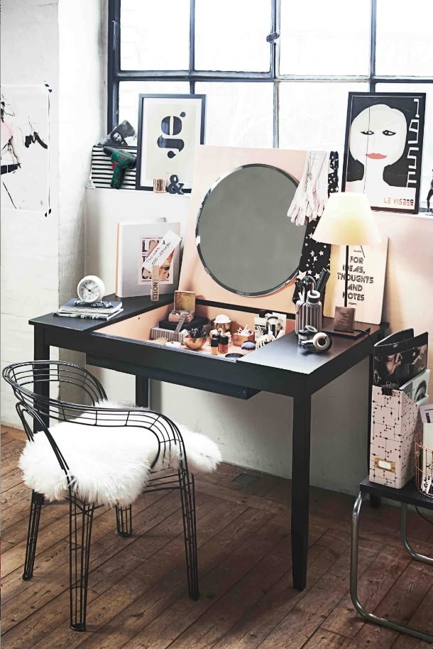 Bureau coiffeuse noir et blanc chic