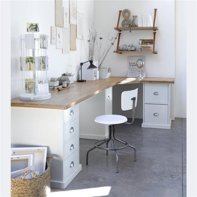 Bureau d'angle avec rangements