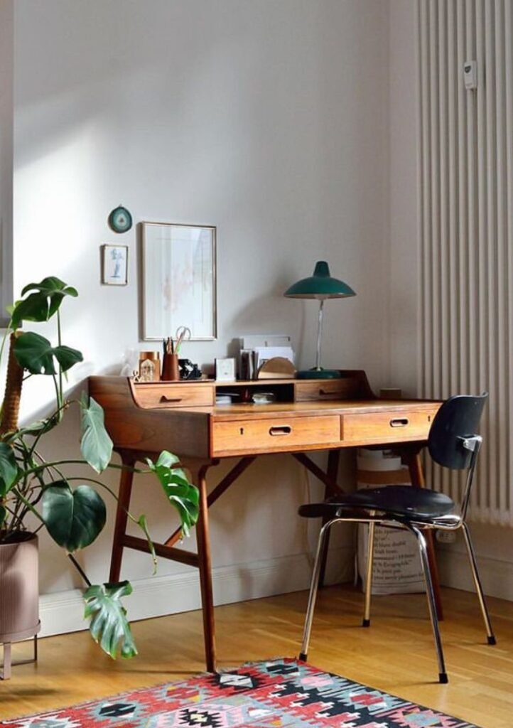 Bureau vintage avec plantes deco chambre ado vintage