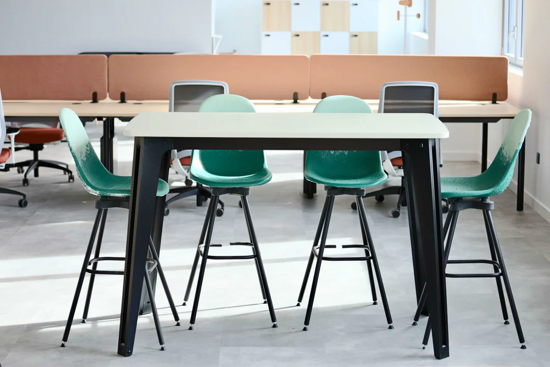 Decoration bureaux Renault par Tizu