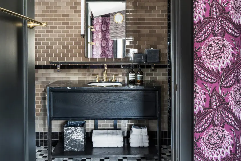Premier suite room salle de bain SF proper hotel