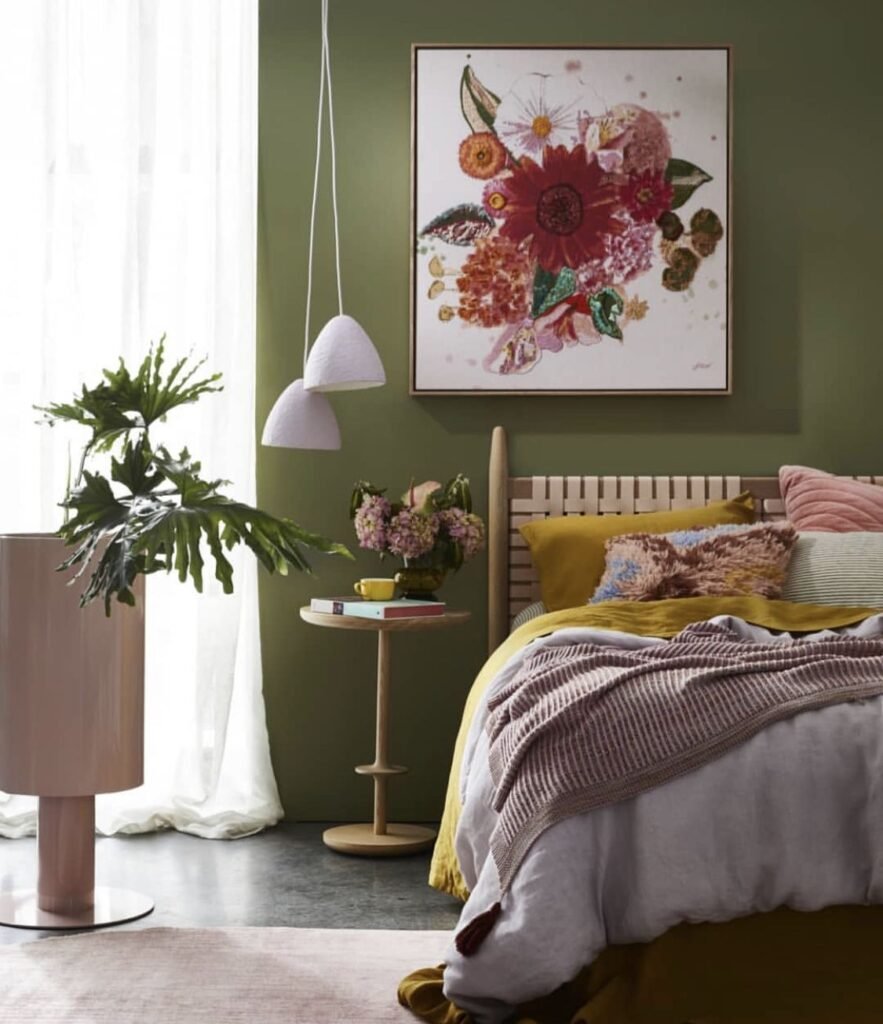 Chambre ado kaki ocre et terracotta