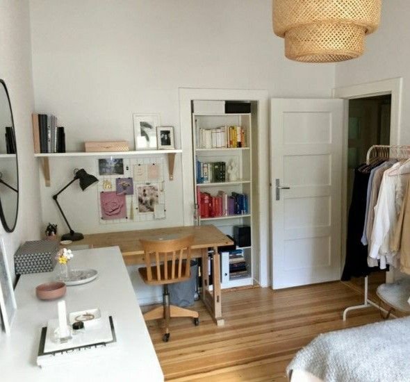 Chambre ado style scandinave vintage avec bureau en bois