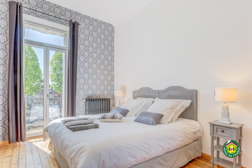 Chambre angadreme style baroque rhino raye