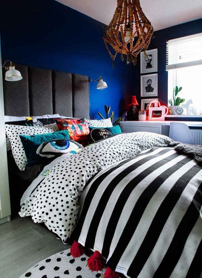 Chambre noir et blanc ado avec motifs melange