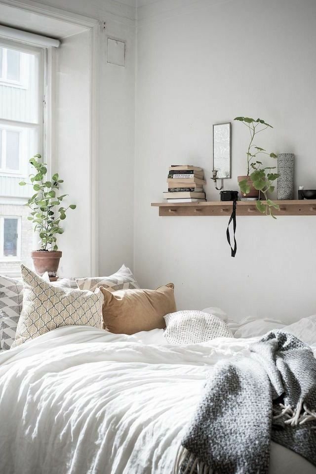 Deco chambre ado scandinave cocooning avec etagere en bois