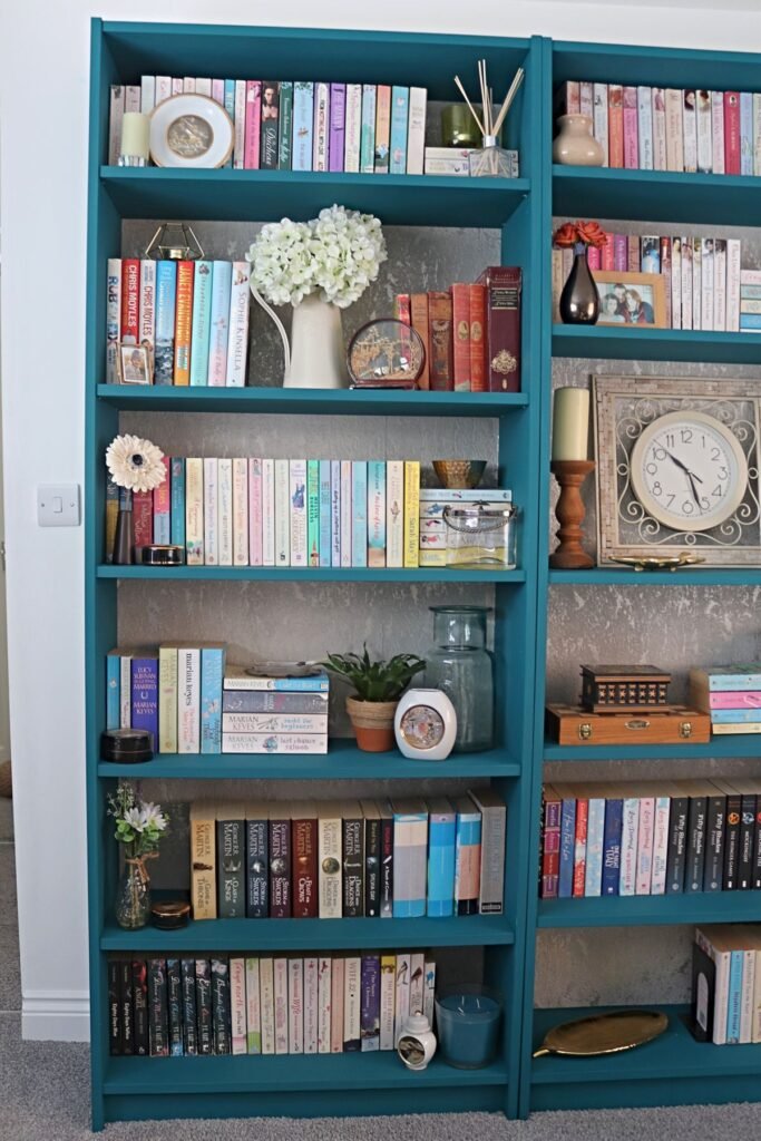 Idee deco chambre ado bleu canard bibliotheque