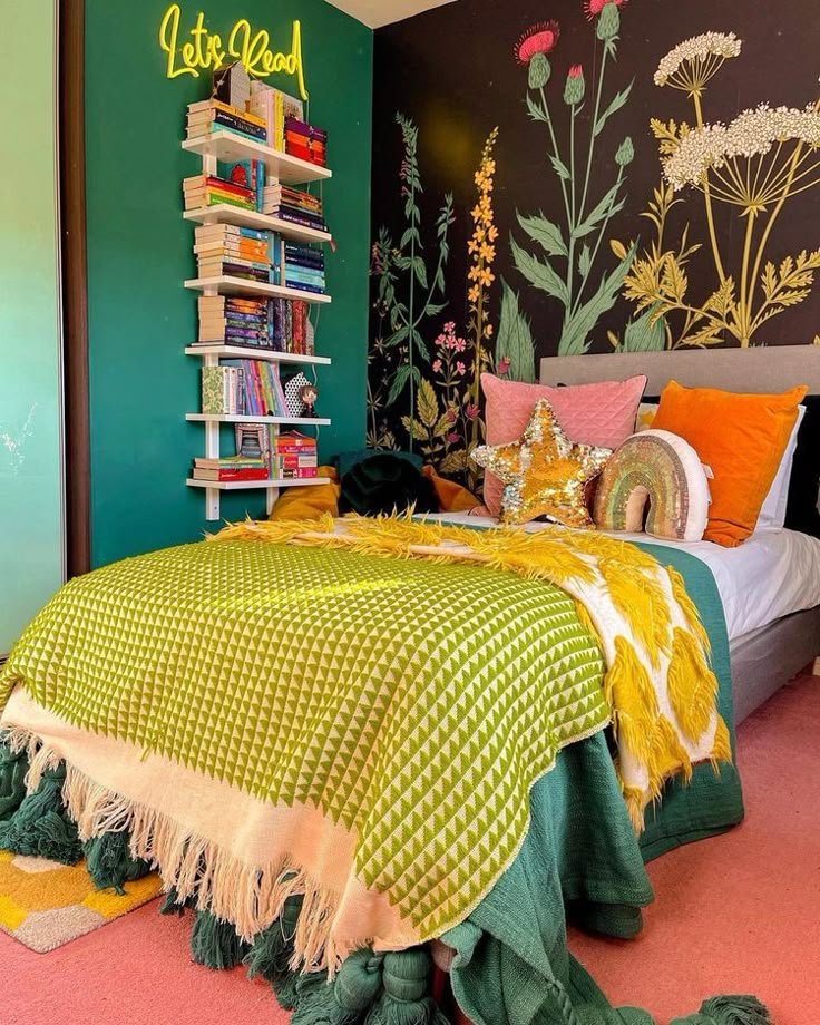 Chambre ado peinture verte avec papier peint style eclectique