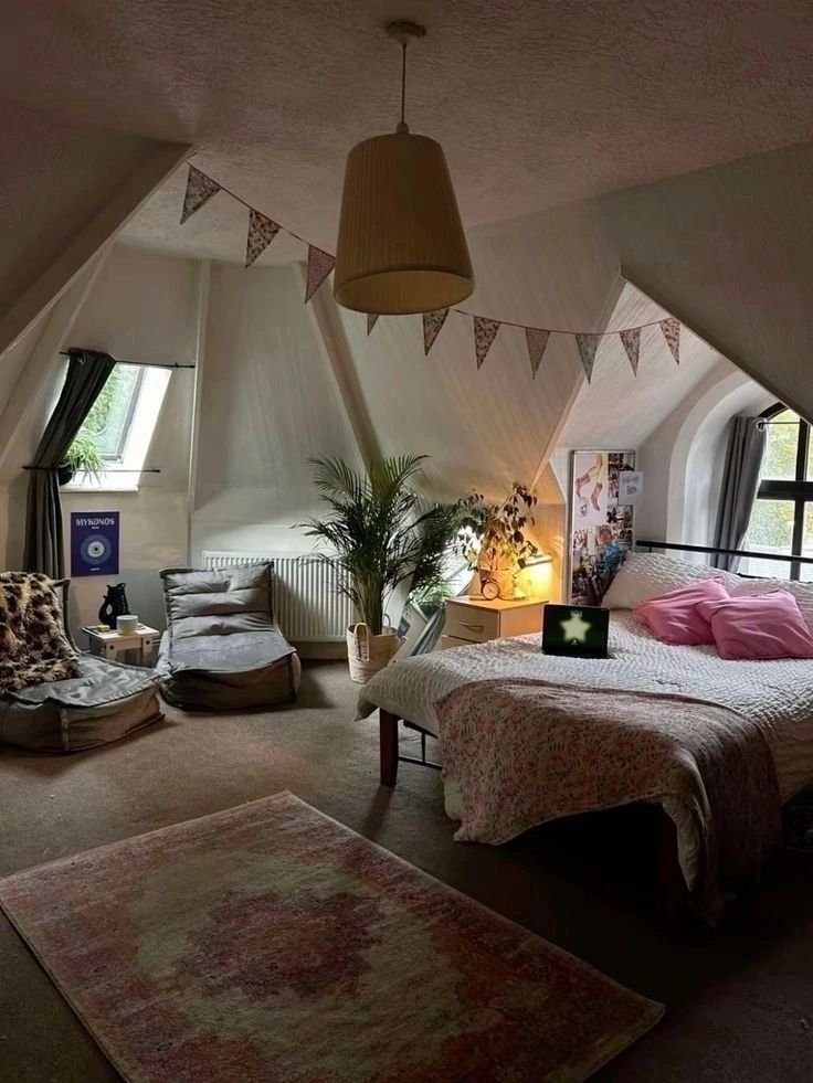 Chambre ado sous pente style boheme avec tapis