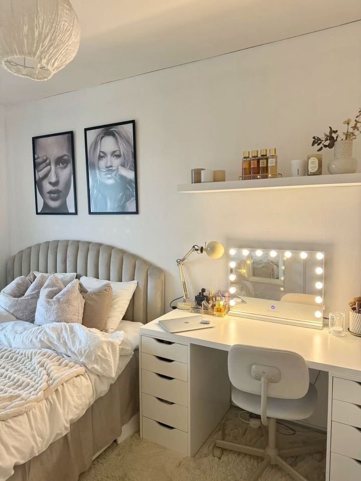 Chambre ado style scandinave avec bureau coiffeuse aesthetic_