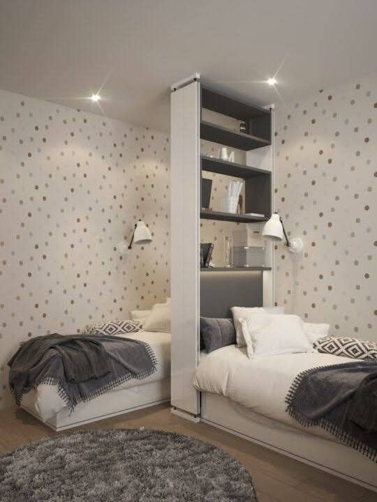 Separer une chambre pour deux ados lit en L avec bibliotheque