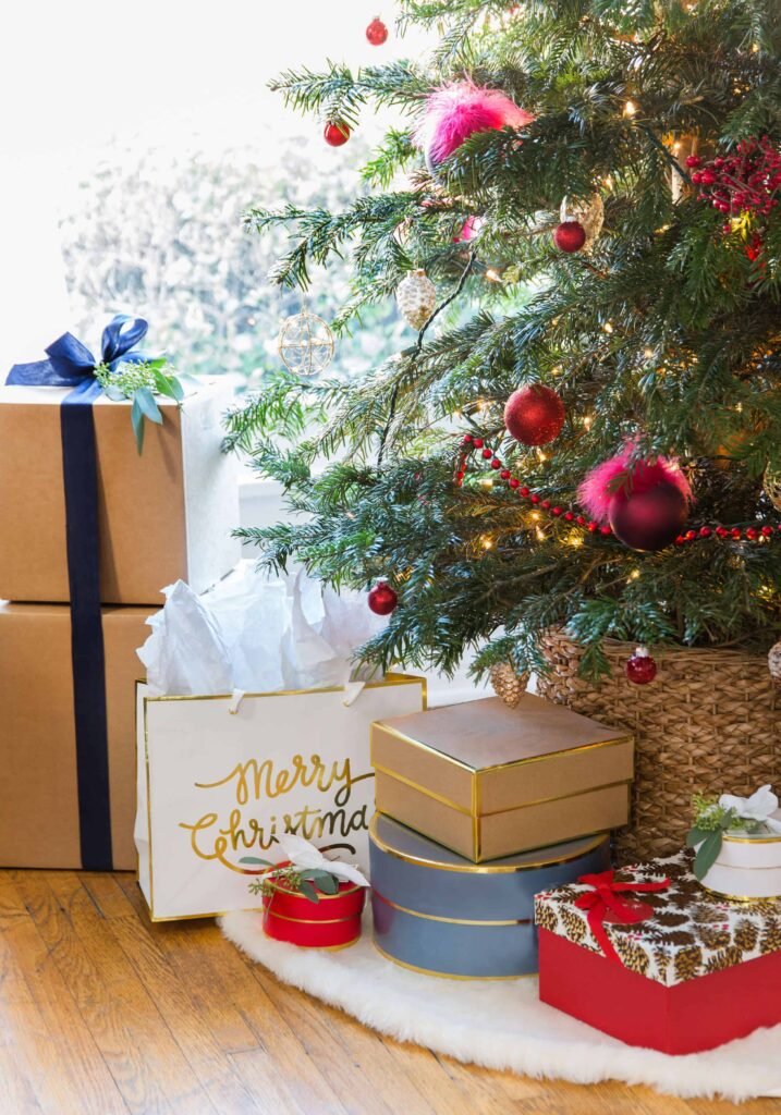 Emily-Henderson_Holiday-Decorating_Ginny_Living-Room_Dining-Room_Christmas_White-Neutral_Cozy-Cottage_17A