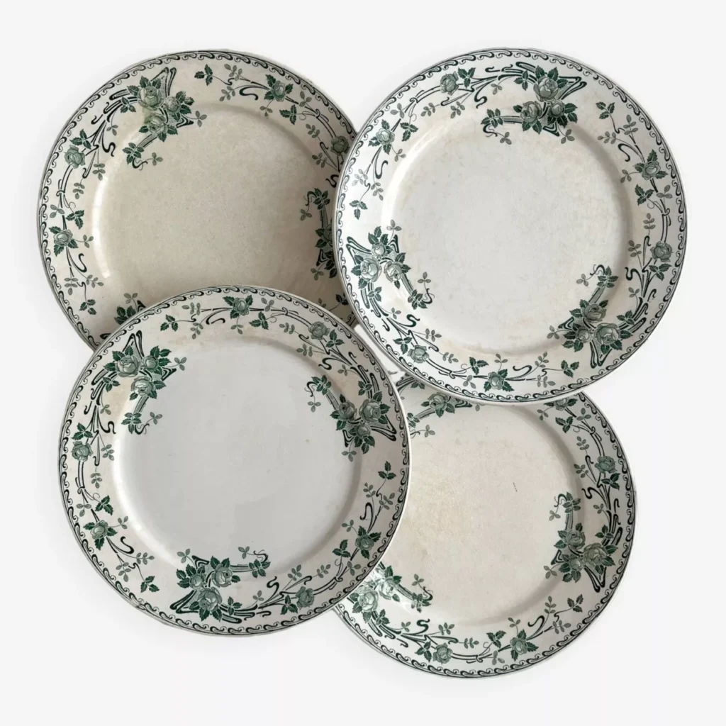 lot de 4 assiettes plates en terre de fer